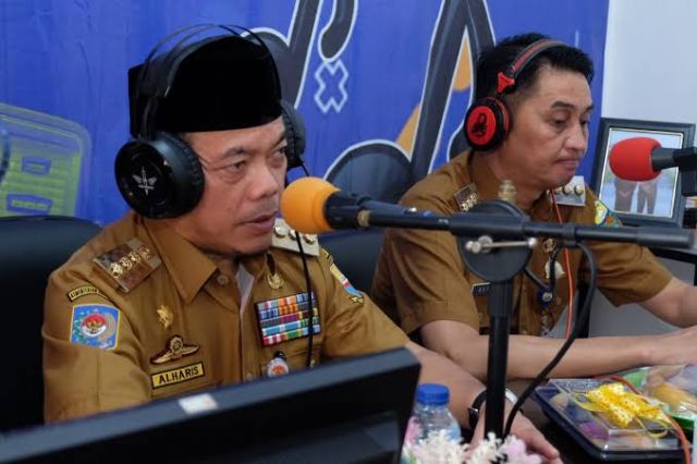 Gubernur Jambi Bersama Pj Bupati Sapa Masyarakat Lewat Radio Kominfo Muarojambi