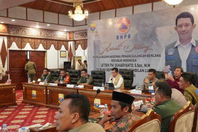 Rakor Penanganan Karhutla Bersama BNPB, Gubernur Al Haris : Capaian Positif Penanganan Karhutla di Jambi