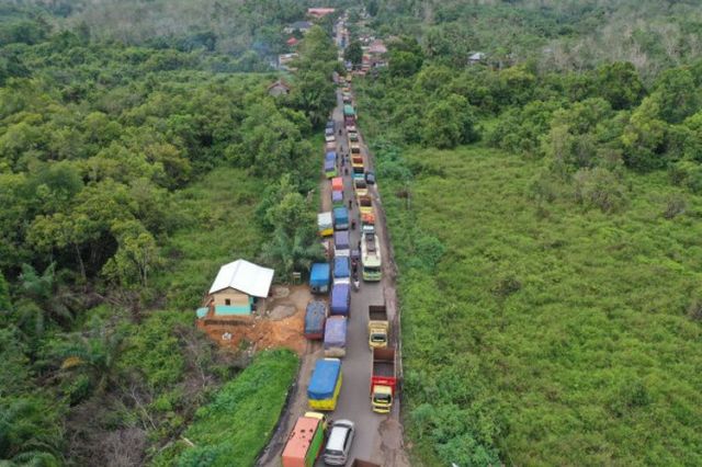 Akibat Truk Batu Bara di Jambi, Diperlukan Dana Sebesar Rp 8,4 Triliun untuk perbaiki Jalan