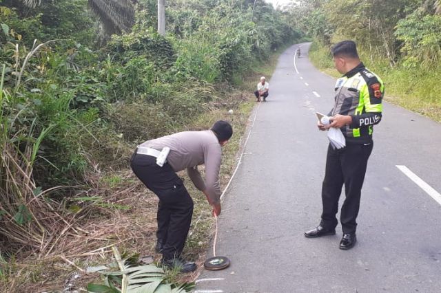 Pasutri di Pulau Rengas Merangin Tewas Ditempat Setelah Laga Kambing dengan Mobil Mitsubishi