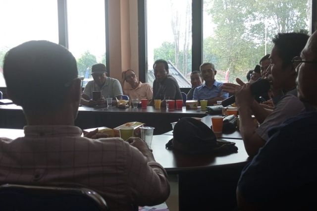 Rapat Penyelesaian Kawasan Hutan Eks PT.RKK, Kadis Kehutanan Lepas Tangan