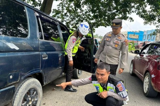 8 Mobil Modifikasi Tangki Pelangsir BBM Subsidi di Bungo Diamankan Polisi